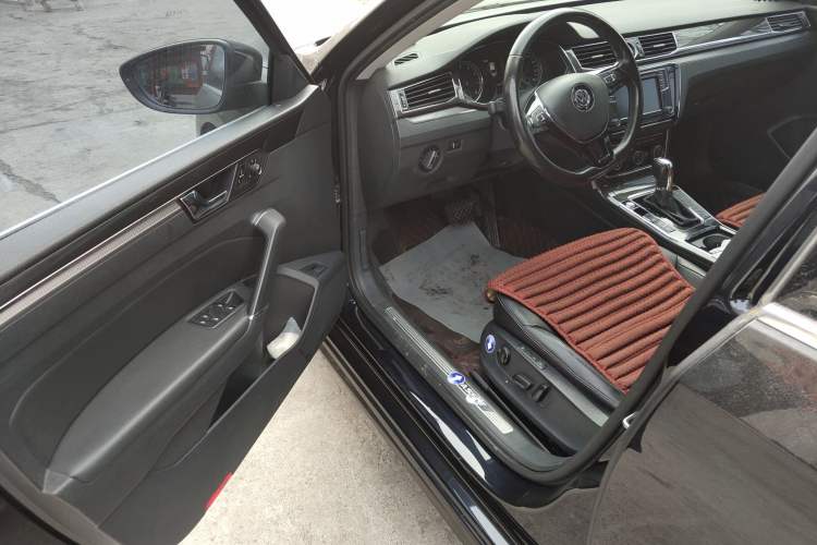 Used Volkswagen Passat 2016 330TSI DSG Prestige Edition Driver Seat