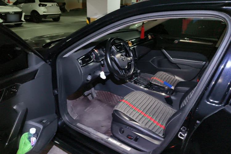Used Volkswagen Passat 2016 330TSI DSG Prestige Edition Driver Seat