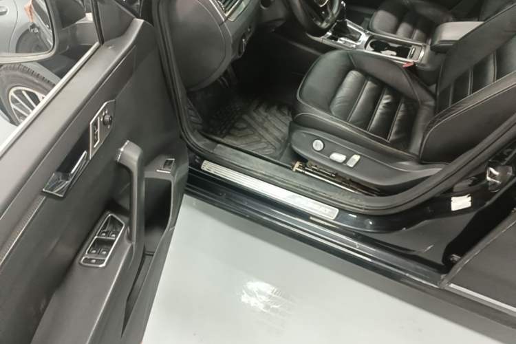 Used Volkswagen Passat 2016 280TSI DSG Prestige Edition Driver Seat