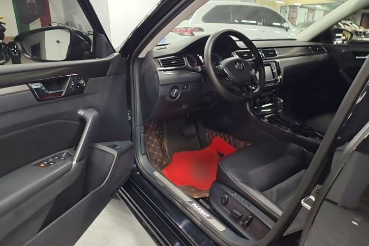 Used Volkswagen Passat 2016 330TSI DSG Prestige Edition Driver Seat