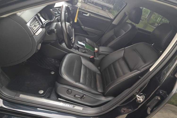 Used Volkswagen Passat 2016 330TSI DSG Prestige Edition Driver Seat
