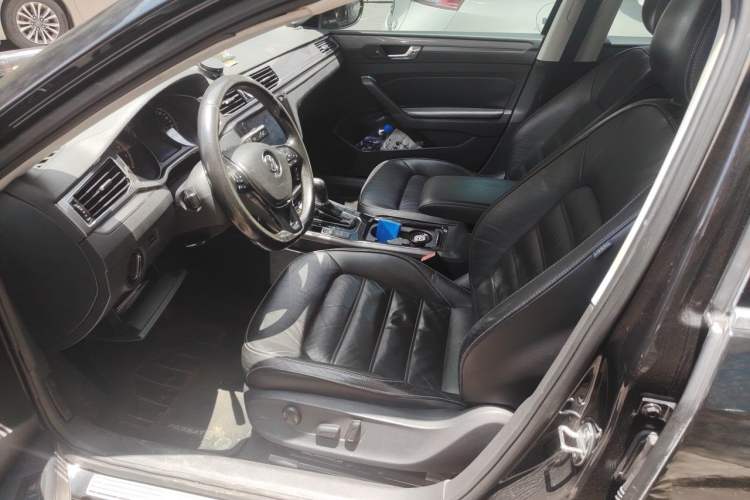 Used Volkswagen Passat 2016 280TSI DSG Prestige Edition Driver Seat