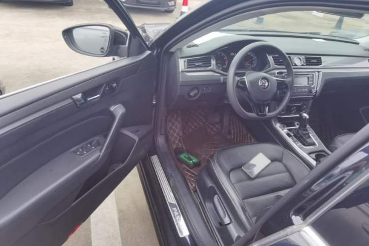 Used Volkswagen Passat 2016 1.8T Government Procurement Version (CEA Engine + 6AT) Driver Seat