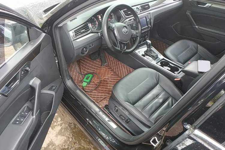 Used Volkswagen Passat 2016 330TSI DSG Prestige Edition Driver Seat
