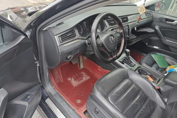 Used Volkswagen Passat 2016 330TSI DSG Prestige Edition Driver Seat