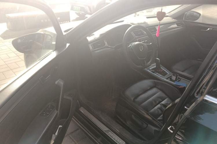 Used Volkswagen Passat 2016 280TSI DSG Prestige Edition Driver Seat