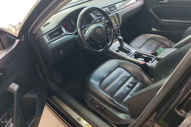 Used Volkswagen Passat 2016 280TSI DSG Prestige Edition Driver Seat