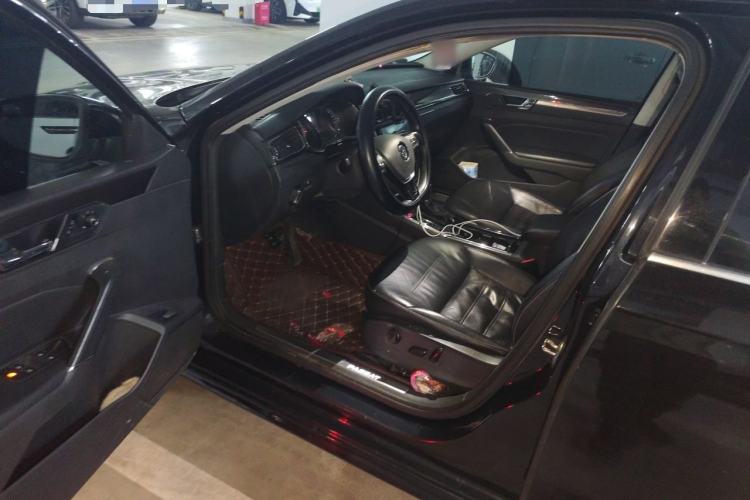Used Volkswagen Passat 2016 380TSI DSG Prestige Edition Driver Seat