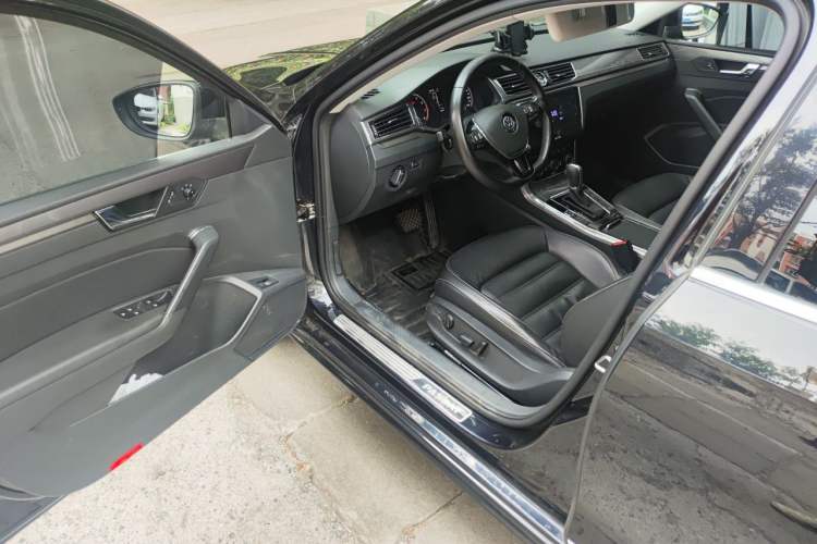 Used Volkswagen Passat 2016 280TSI DSG Prestige Edition Driver Seat
