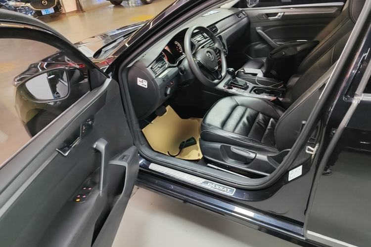 Used Volkswagen Passat 2016 1.8T Government Procurement Version (CEA Engine + 6AT) Driver Seat