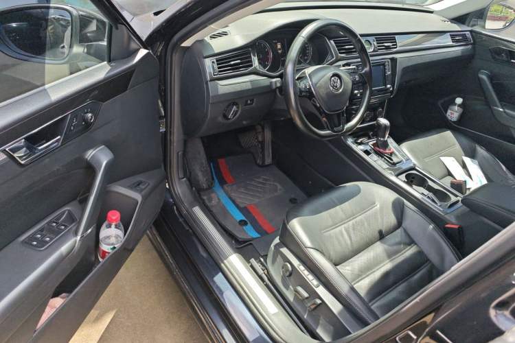 Used Volkswagen Passat 2016 330TSI DSG Prestige Edition Driver Seat