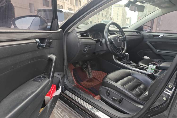 Used Volkswagen Passat 2016 280TSI DSG Prestige Edition Driver Seat