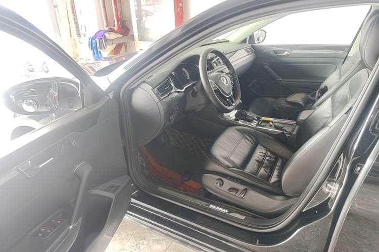 Used Volkswagen Passat 2016 330TSI DSG Prestige Edition Driver Seat