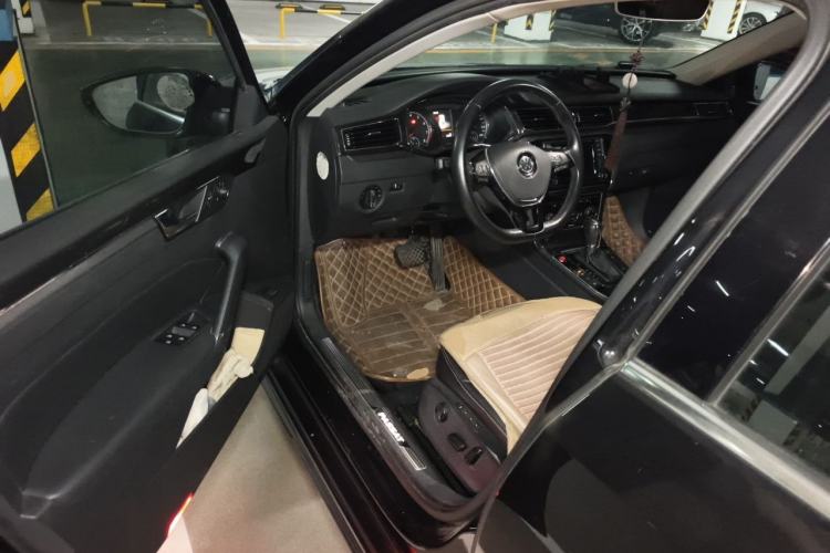 Used Volkswagen Passat 2016 380TSI DSG Prestige Edition Driver Seat