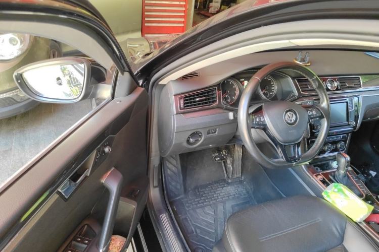Used Volkswagen Passat 2016 330TSI DSG Prestige Edition Driver Seat