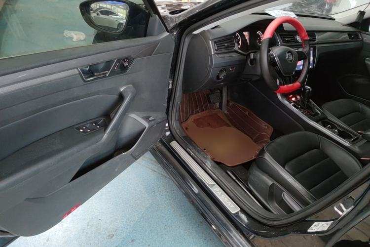 Used Volkswagen Passat 2016 1.8T Government Procurement Version (CEA Engine + 6AT) Driver Seat