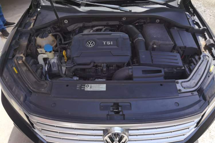 Used Volkswagen Passat 2016 330TSI DSG Prestige Edition Engine Bay