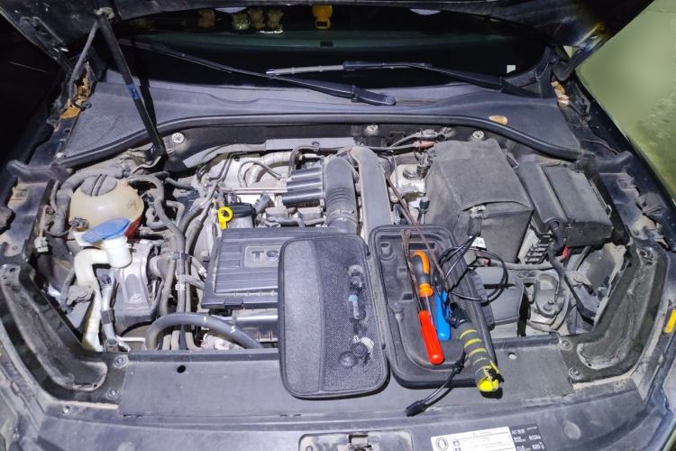 Used Volkswagen Passat 2016 280TSI DSG Prestige Edition Engine Bay