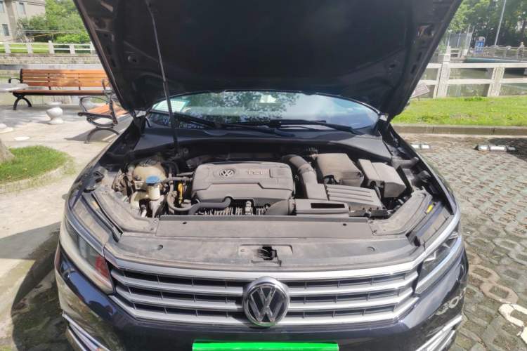 Used Volkswagen Passat 2016 330TSI DSG Prestige Edition Engine Bay