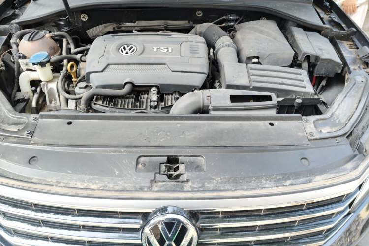 Used Volkswagen Passat 2016 330TSI DSG Luxury Edition Engine Bay