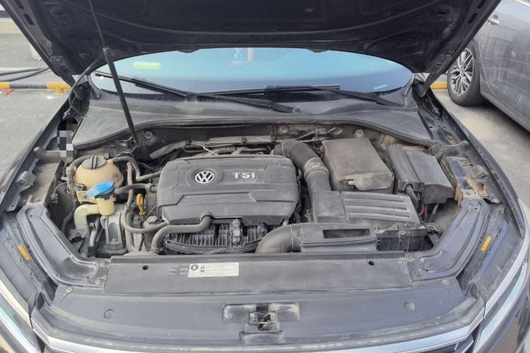 Used Volkswagen Passat 2016 330TSI DSG Luxury Edition Engine Bay