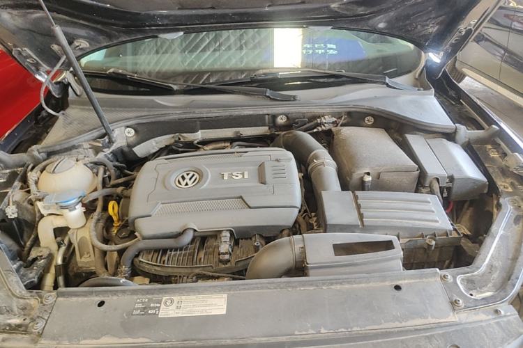 Used Volkswagen Passat 2016 330TSI DSG Luxury Edition Engine Bay