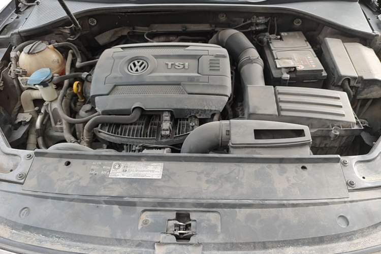 Used Volkswagen Passat 2016 330TSI DSG Luxury Edition Engine Bay