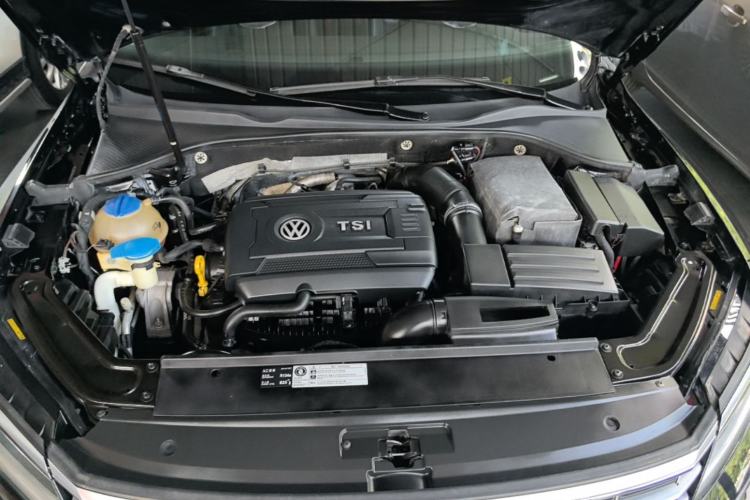 Used Volkswagen Passat 2016 330TSI DSG Prestige Edition Engine Bay
