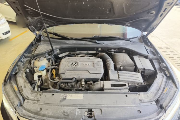 Used Volkswagen Passat 2016 330TSI DSG Luxury Edition Engine Bay