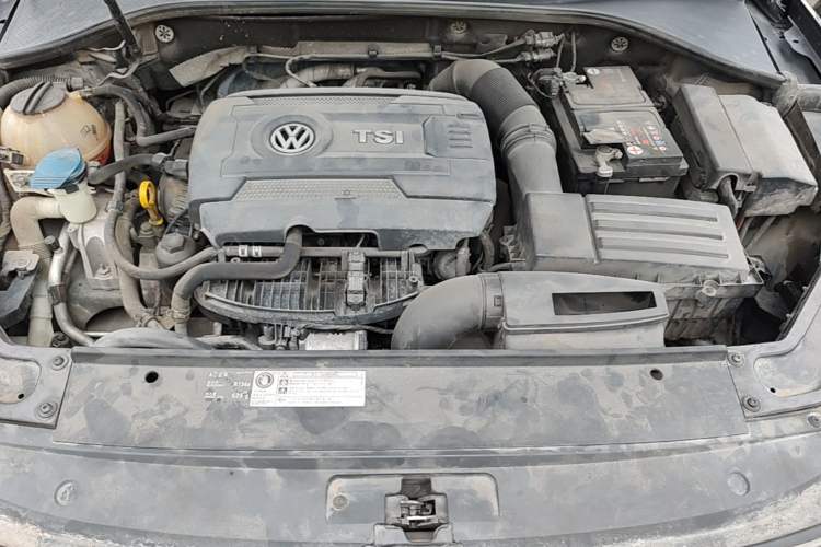 Used Volkswagen Passat 2016 330TSI DSG Luxury Edition Engine Bay