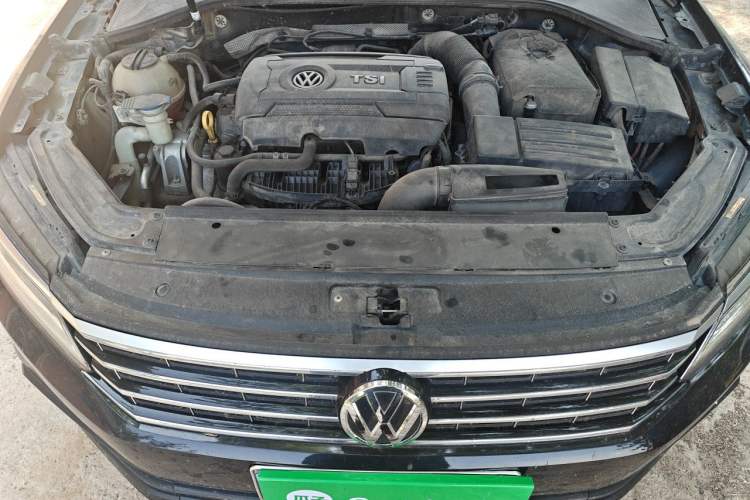 Used Volkswagen Passat 2016 330TSI DSG Luxury Edition Engine Bay