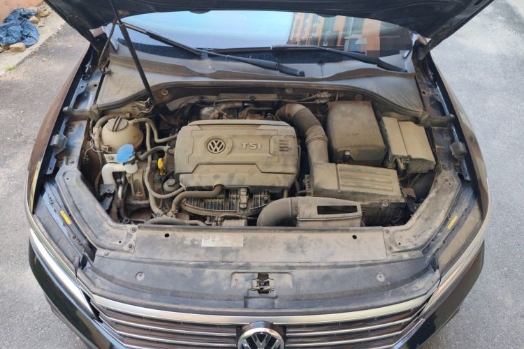 Used Volkswagen Passat 2016 330TSI DSG Luxury Edition Engine Bay