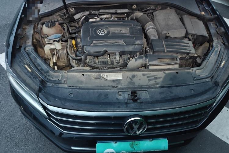 Used Volkswagen Passat 2016 330TSI DSG Luxury Edition Engine Bay