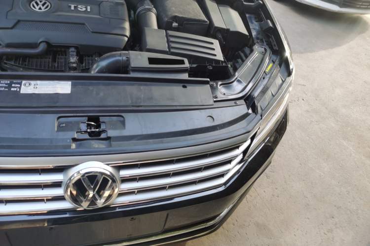 Used Volkswagen Passat 2016 330TSI DSG Prestige Edition Engine Bay Left