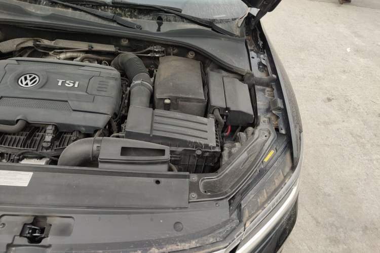 Used Volkswagen Passat 2016 330TSI DSG Prestige Edition Engine Bay Left