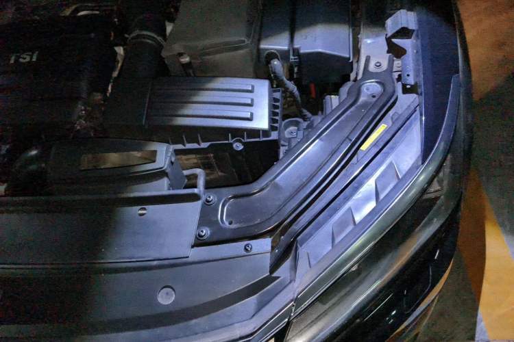 Used Volkswagen Passat 2016 330TSI DSG Prestige Edition Engine Bay Left