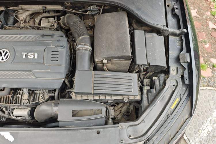 Used Volkswagen Passat 2016 330TSI DSG Prestige Edition Engine Bay Left