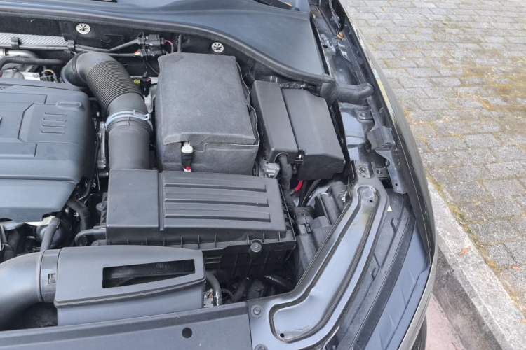 Used Volkswagen Passat 2016 330TSI DSG Prestige Edition Engine Bay Left