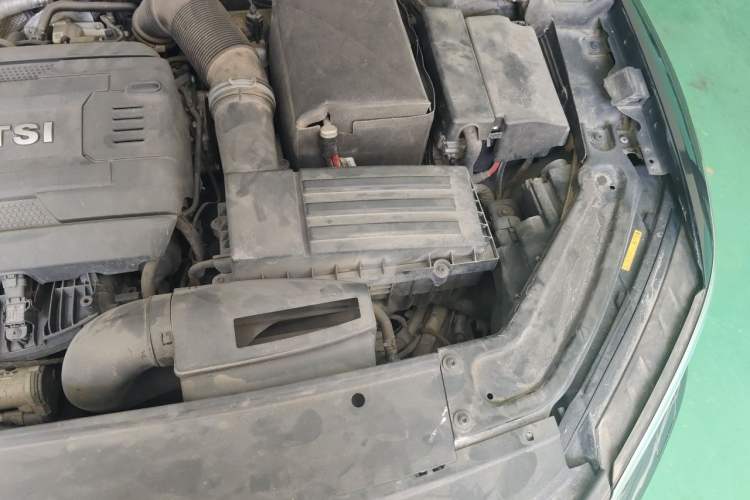Used Volkswagen Passat 2016 330TSI DSG Prestige Edition Engine Bay Left