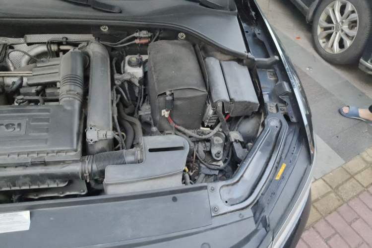 Used Volkswagen Passat 2016 280TSI DSG Prestige Edition Engine Bay Left