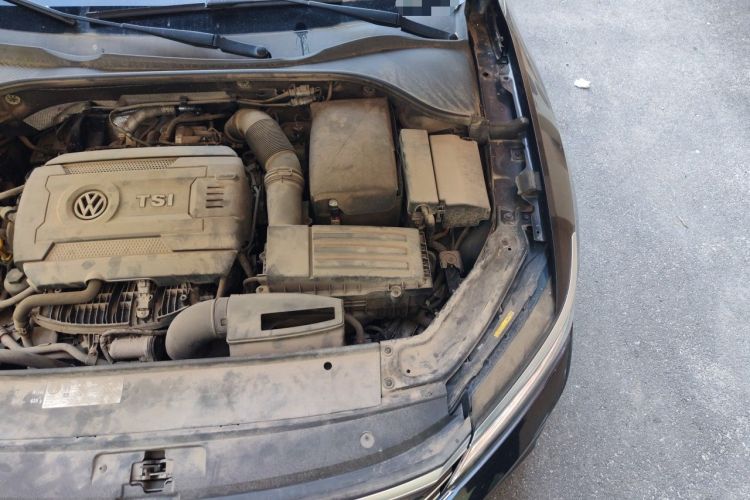 Used Volkswagen Passat 2016 330TSI DSG Luxury Edition Engine Bay Left