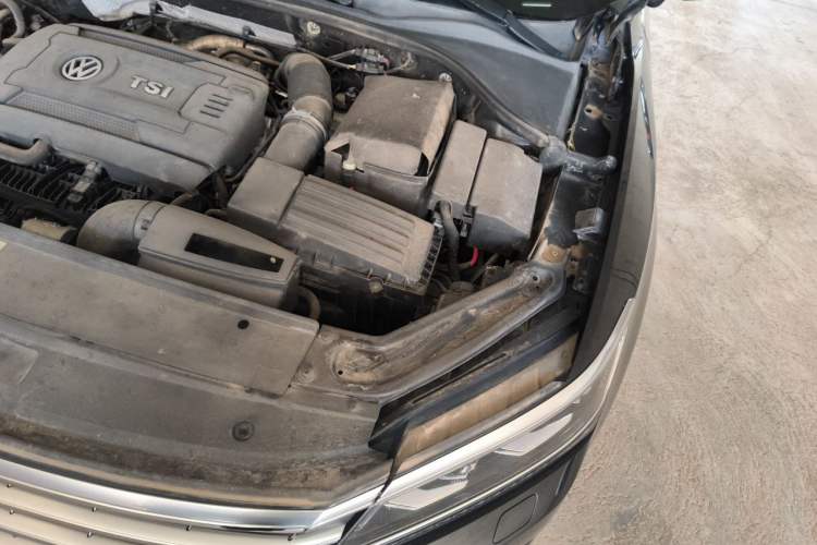 Used Volkswagen Passat 2016 330TSI DSG Prestige Edition Engine Bay Left