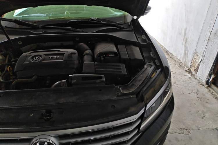 Used Volkswagen Passat 2016 330TSI DSG Prestige Edition Engine Bay Left