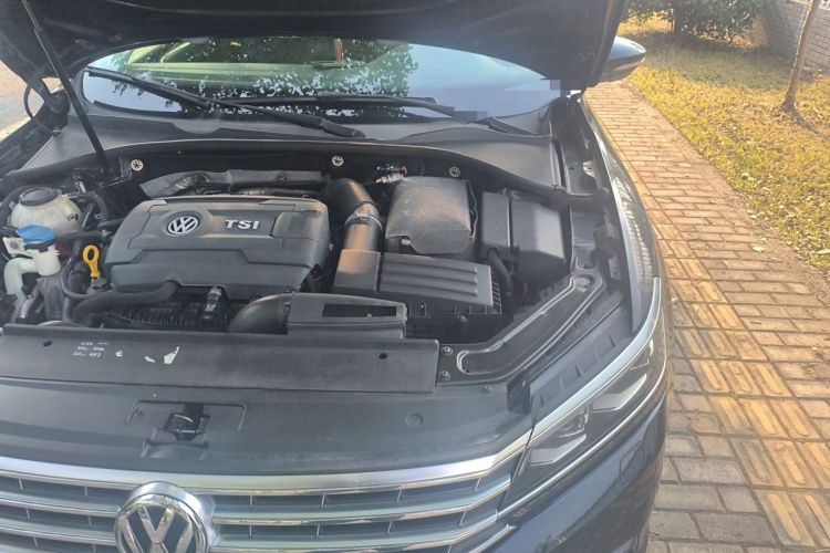 Used Volkswagen Passat 2016 380TSI DSG Ultimate Edition Engine Bay Left