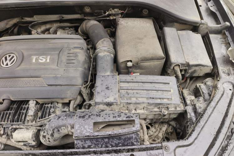 Used Volkswagen Passat 2016 330TSI DSG Prestige Edition Engine Bay Left