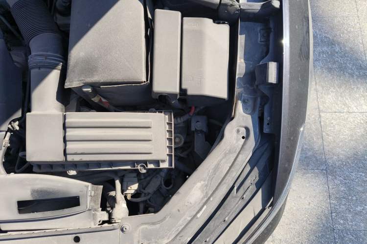 Used Volkswagen Passat 2016 330TSI DSG Luxury Edition Engine Bay Left