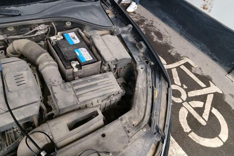 Used Volkswagen Passat 2016 330TSI DSG Luxury Edition Engine Bay Left