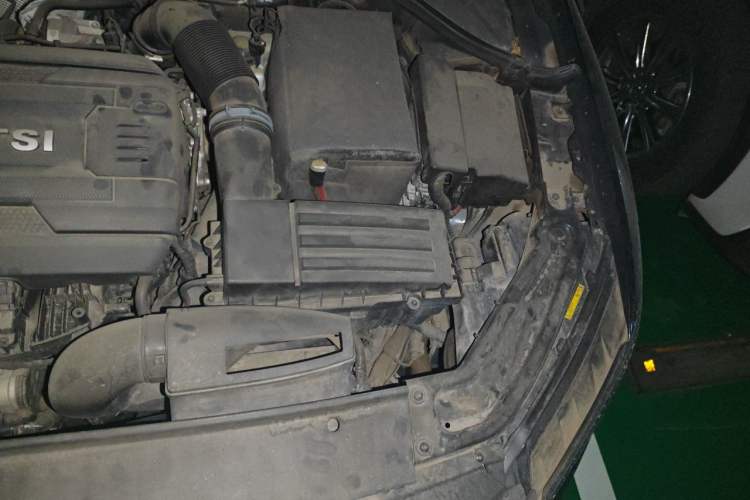 Used Volkswagen Passat 2016 330TSI DSG Prestige Edition Engine Bay Left