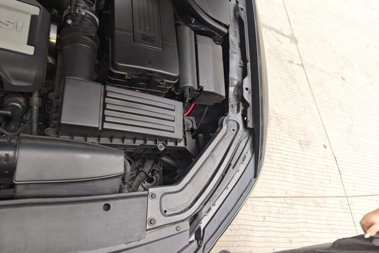 Used Volkswagen Passat 2016 330TSI DSG Luxury Edition Engine Bay Left
