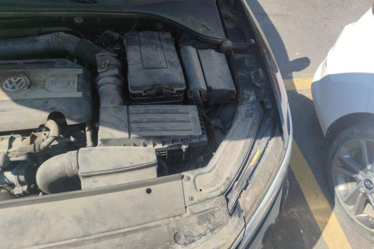 Used Volkswagen Passat 2016 1.8T Government Procurement Version (CEA Engine + 6AT) Engine Bay Left